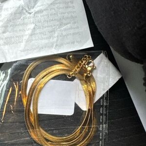 Elegant Gold Necklace